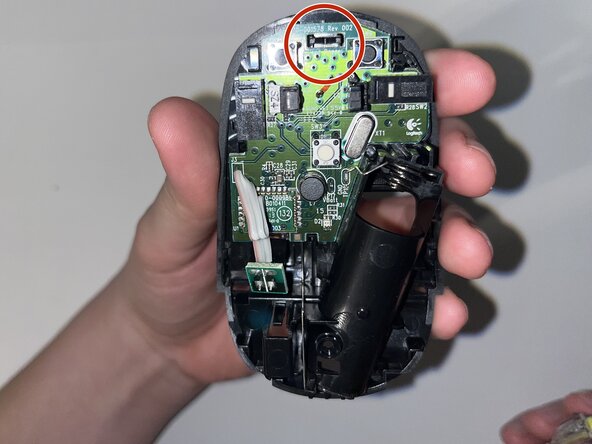 How to Replace a Logitech M325c Scroll Wheel: crwdns2935265:04crwdnd2935265:02crwdnd2935265:03crwdne2935265:0