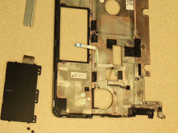 Asus 1015E-DS03 Trackpad Replacement: crwdns2935265:015crwdnd2935265:03crwdnd2935265:03crwdne2935265:0