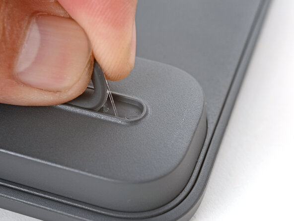 Logitech Signature Slim Solar+ Feet Replacement: crwdns2935265:02crwdnd2935265:03crwdnd2935265:03crwdne2935265:0