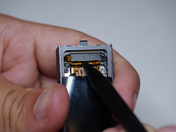 Charge 3 Disassembly, Vibrator Shield: crwdns2935265:05crwdnd2935265:02crwdnd2935265:02crwdne2935265:0