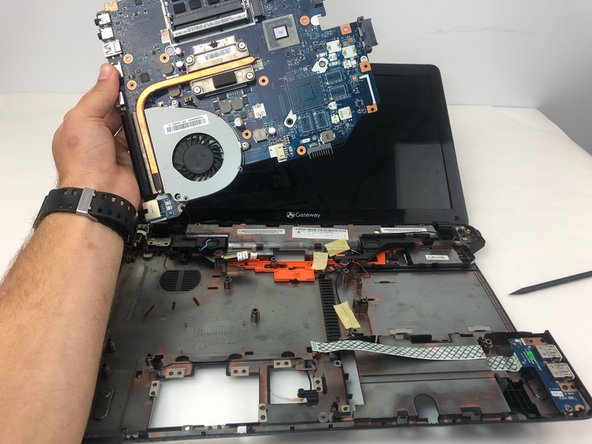 Gateway NE56R27u Motherboard Replacement: crwdns2935265:024crwdnd2935265:03crwdnd2935265:03crwdne2935265:0