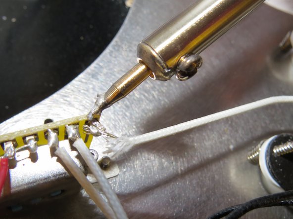 Fender Starcaster Pickups Replacement: crwdns2935265:011crwdnd2935265:02crwdnd2935265:03crwdne2935265:0