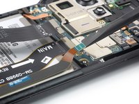 How to Remove the Interconnect Cables in the Samsung Galaxy S21 Ultra