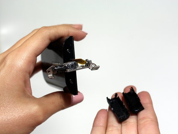 Canon Vixia HF R600 LCD screen Replacement: crwdns2935265:08crwdnd2935265:03crwdnd2935265:03crwdne2935265:0