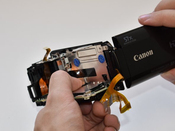 Canon Vixia HF R62 Display Panel Replacement: crwdns2935265:028crwdnd2935265:02crwdnd2935265:02crwdne2935265:0