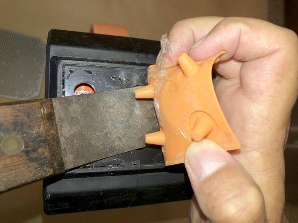 Bugani M83 wireless speaker Battery Replacement: adım 12, 3 resimden 3.