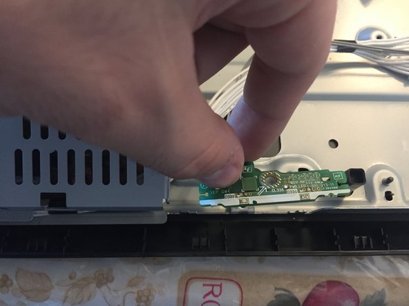 Sony BDV-NF620 Teardown, Front LED: crwdns2935265:015crwdnd2935265:03crwdnd2935265:03crwdne2935265:0