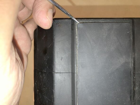 Bugani M83 wireless speaker Battery Replacement: adım 8, 3 resimden 2.