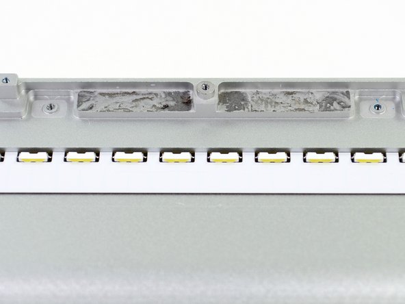 MacBook Pro Retina Display Teardown: crwdns2935265:014crwdnd2935265:02crwdnd2935265:03crwdne2935265:0