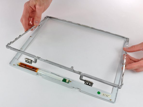 iBook G4 14" 933 MHz-1.33 GHz Clutch Hinges Replacement: stap 0, afbeelding 2 van 2