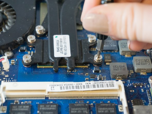 Samsung NP700Z5AH Fan Replacement, Fan: crwdns2935265:07crwdnd2935265:02crwdnd2935265:02crwdne2935265:0