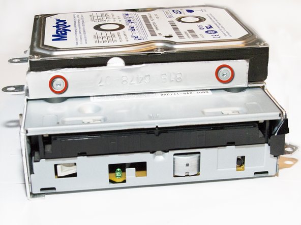 iMac G4 15" 700 MHz EMC 1873 Hard Drive Replacement, Hard Drive: crwdns2935265:016crwdnd2935265:02crwdnd2935265:02crwdne2935265:0