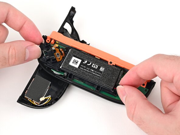 Joy-Con 2 (Right) Joystick Replacement, Reposition the midframe: crwdns2935265:018crwdnd2935265:01crwdnd2935265:03crwdne2935265:0