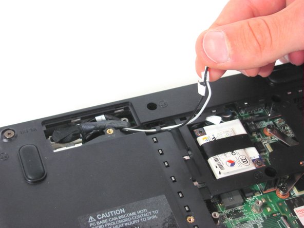 Toshiba Satellite L45-S7423 LCD Display Replacement: crwdns2935265:09crwdnd2935265:02crwdnd2935265:03crwdne2935265:0