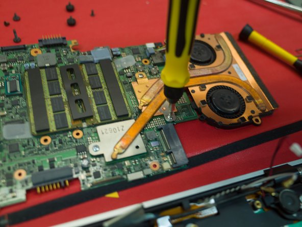 Sony Vaio VPCZ2 CPU Heatsink Fan Assembly Replacement: crwdns2935265:025crwdnd2935265:02crwdnd2935265:03crwdne2935265:0