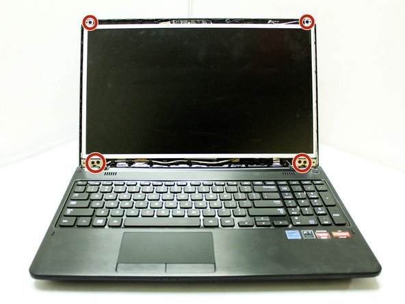 Samsung NP36535C-S05US Display Screen Replacement: crwdns2935265:00crwdnd2935265:01crwdnd2935265:03crwdne2935265:0