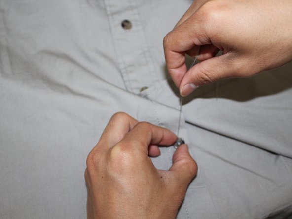 Dress Shirt Button Replacement: crwdns2935265:06crwdnd2935265:03crwdnd2935265:03crwdne2935265:0