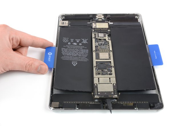 iPad Pro 10.5" Battery Replacement: crwdns2935265:039crwdnd2935265:02crwdnd2935265:02crwdne2935265:0