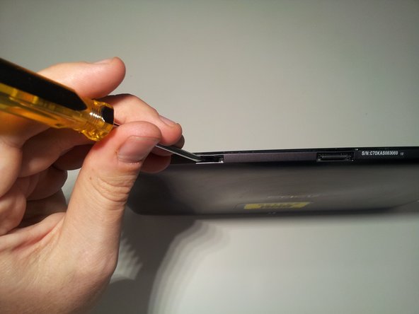 Asus Transformer Pad Infinity Teardown: étape 2, image 1 de 3