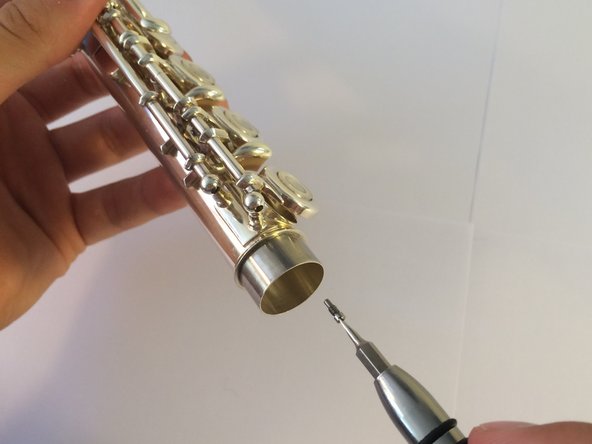 Repairing Flute Felt Key Pads, Removing Keys from the Body: crwdns2935265:05crwdnd2935265:02crwdnd2935265:02crwdne2935265:0