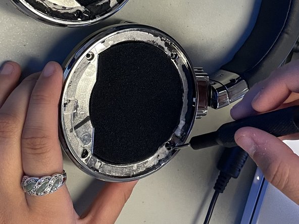 Cowin E7 I/O Board Replacement: crwdns2935265:02crwdnd2935265:02crwdnd2935265:02crwdne2935265:0