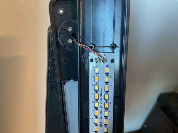 Poukaran ZRW-TD-SRK2 LED Replacement: stap 4, afbeelding 3 van 3