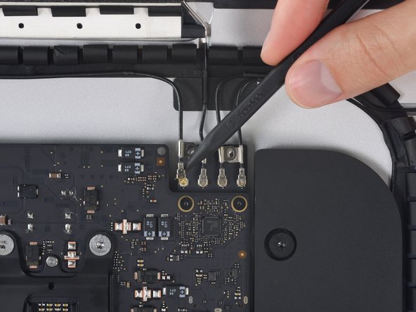 iMac Intel 21.5" Retina 4K Display (2017) CPU Replacement: crwdns2935265:052crwdnd2935265:02crwdnd2935265:03crwdne2935265:0