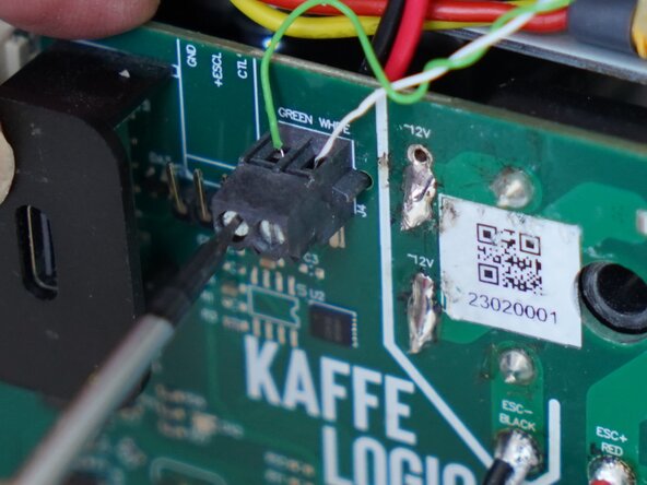 Kaffelogic Nano 7/LINK (A/B/C-N Serial) Mainboard Replacement, Disconnect the thermocouple: adım 8, 2 resimden 2.