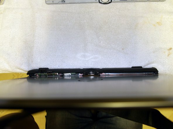 Fujitsu T902 Teardown: crwdns2935265:08crwdnd2935265:02crwdnd2935265:03crwdne2935265:0