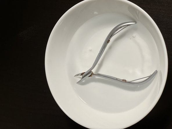 How to Remove Rust from the Nipper D-108: crwdns2935265:03crwdnd2935265:02crwdnd2935265:02crwdne2935265:0