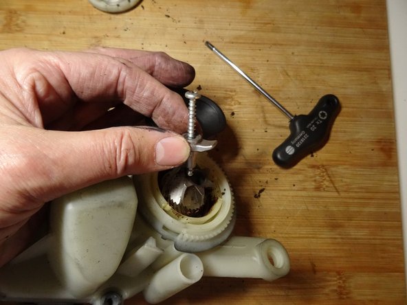 DeLonghi  Coffee Maker grindstones replacement: crwdns2935265:06crwdnd2935265:02crwdnd2935265:02crwdne2935265:0