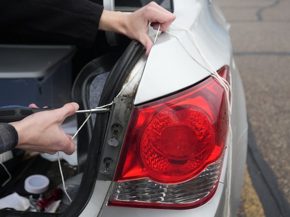 2014 Chevy Cruze Taillight Bulb Replacement: crwdns2935265:07crwdnd2935265:03crwdnd2935265:03crwdne2935265:0