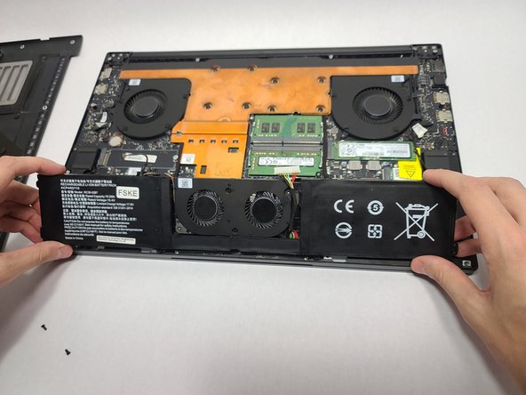 Razer Blade Pro 17 2019 Battery Replacement: crwdns2935265:08crwdnd2935265:02crwdnd2935265:03crwdne2935265:0