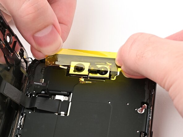 iPhone Air Screen Replacement, Protect the front cameras: crwdns2935265:013crwdnd2935265:01crwdnd2935265:02crwdne2935265:0