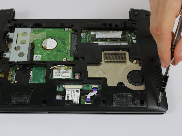 Acer Aspire One 725-0845 Touchpad Replacement, Inner Frame: crwdns2935265:06crwdnd2935265:02crwdnd2935265:03crwdne2935265:0