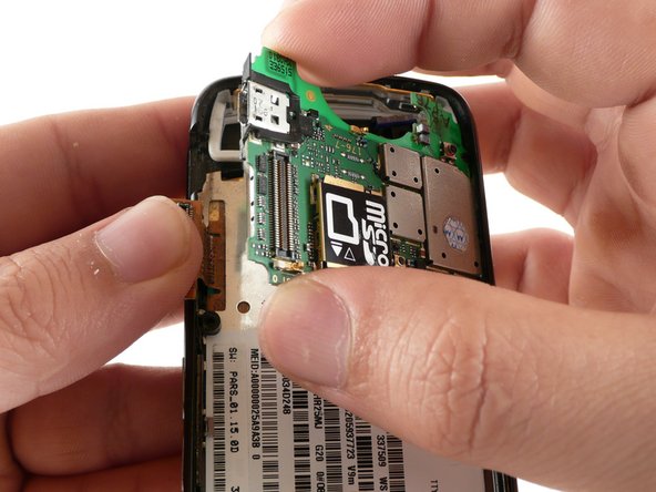 Motorola RAZR2 v9m Motherboard Replacement: crwdns2935265:015crwdnd2935265:02crwdnd2935265:03crwdne2935265:0