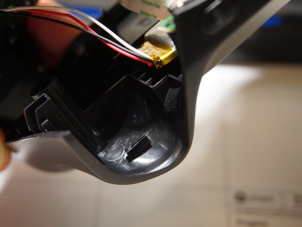 Unsticking SteelSeries Nimbus Triggers: crwdns2935265:07crwdnd2935265:02crwdnd2935265:02crwdne2935265:0