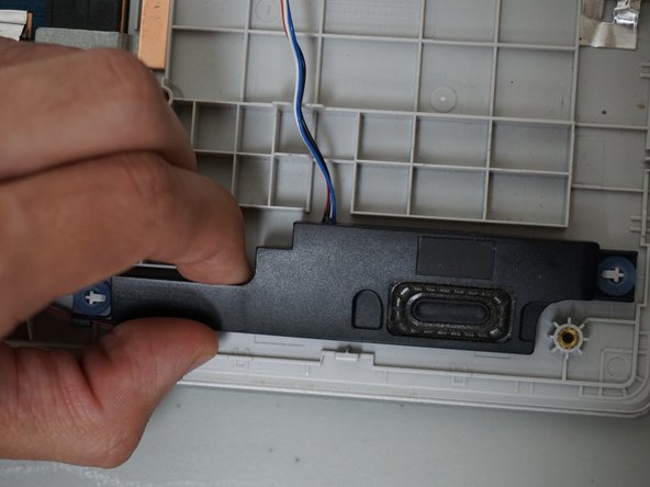 Lenovo Ideapad 320-17IKB Speakers Replacement: crwdns2935265:08crwdnd2935265:03crwdnd2935265:03crwdne2935265:0