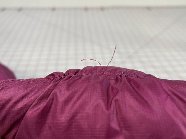 Release a Snagged Stitch on an Insulated Jacket, Troubleshooting: crwdns2935265:05crwdnd2935265:02crwdnd2935265:02crwdne2935265:0