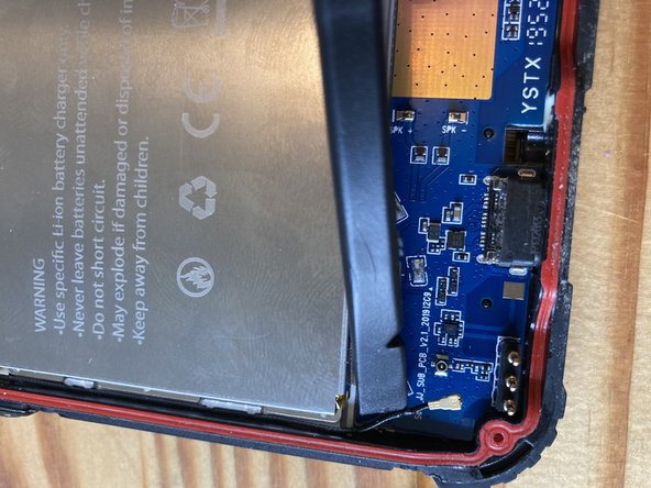 Blackview BV9800 Pro Screen Replacement, Disconnect flex and antenna: stap 0, afbeelding 2 van 3