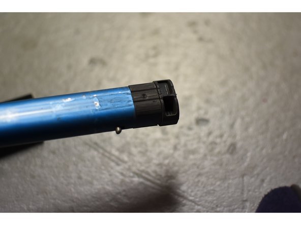 L.L.Bean Rolling Backpack Handle disassembly and lubrication, Remove inner shafts: crwdns2935265:09crwdnd2935265:02crwdnd2935265:02crwdne2935265:0