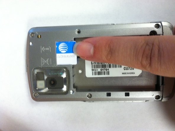 LG Shine Battery and SIM Card Replacement, SIM Card Removal: crwdns2935265:03crwdnd2935265:02crwdnd2935265:03crwdne2935265:0