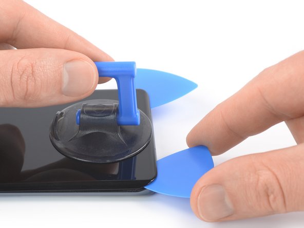 Mi 11 Screen Replacement, Slice the adhesive: crwdns2935265:022crwdnd2935265:02crwdnd2935265:02crwdne2935265:0