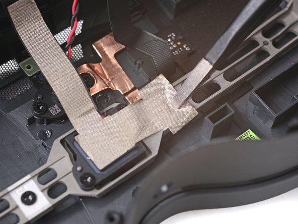 HTC Vive XR Elite Pass-Through Camera Replacement, Peel the tape: crwdns2935265:099crwdnd2935265:02crwdnd2935265:03crwdne2935265:0