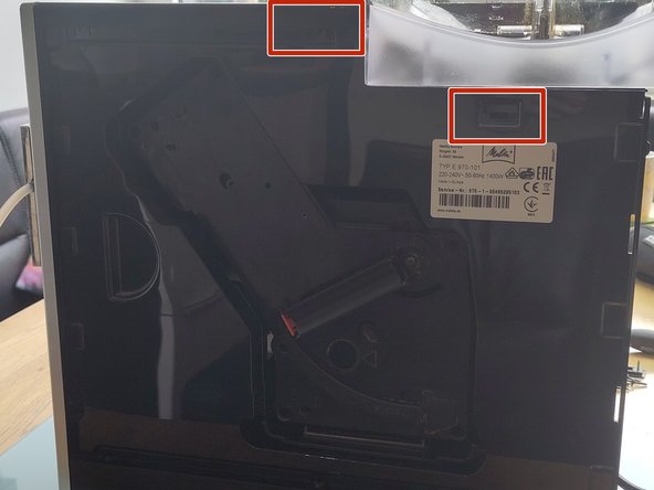 Disassembly of the Melitta Caffeo CI housing: crwdns2935265:04crwdnd2935265:02crwdnd2935265:03crwdne2935265:0