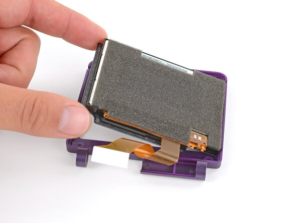 How to Reshell Your Game Boy Advance SP, Lay the screen in place: crwdns2935265:036crwdnd2935265:01crwdnd2935265:02crwdne2935265:0