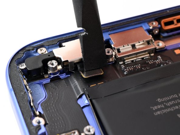 iPhone 16 Microphone Replacement, Connect the microphone: crwdns2935265:039crwdnd2935265:02crwdnd2935265:02crwdne2935265:0