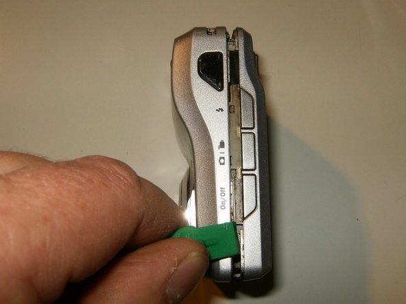 Kodak EasyShare C1505 LCD screen replacement: step 3, image 3 of 3