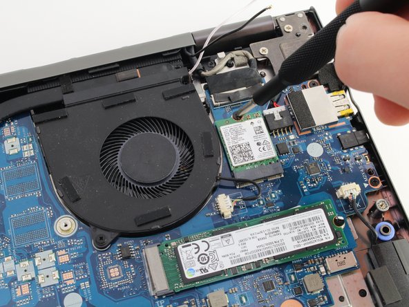 Lenovo YOGA 730-15IKB Wireless Card Replacement: crwdns2935265:06crwdnd2935265:02crwdnd2935265:02crwdne2935265:0