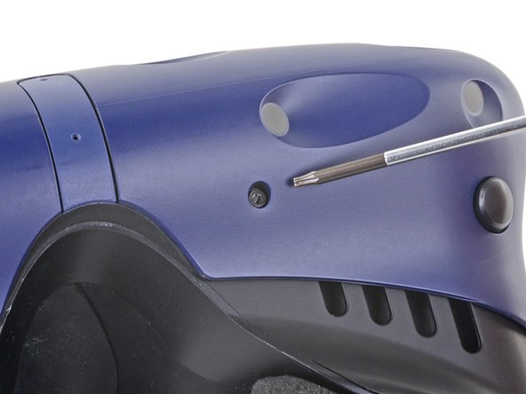 HTC Vive Pro 2 Sensor Array Replacement, Remove the outer shell: crwdns2935265:013crwdnd2935265:03crwdnd2935265:03crwdne2935265:0